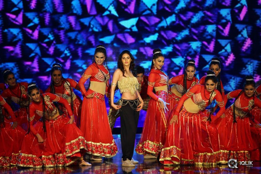 South-Indian-International-Movie-Awards-2016-Day-2